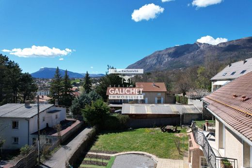 Luxury home in Gap, Hautes-Alpes