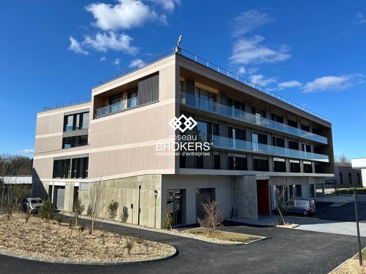 Kantoor in Annecy, Haute-Savoie