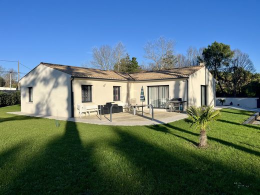 Luxe woning in Étaules, Charente-Maritime