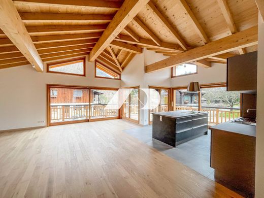 Luxe woning in Essert-Romand, Haute-Savoie