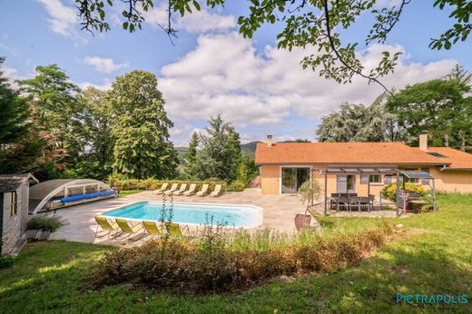 Luxury home in Vaugneray, Rhône