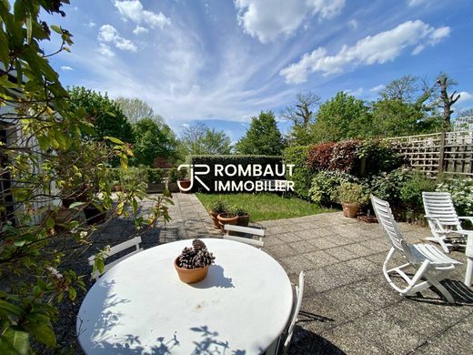 Appartamento a La Celle-Saint-Cloud, Yvelines