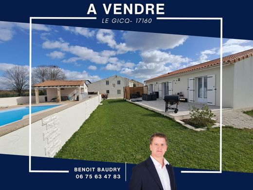 Luxus-Haus in Le Gicq, Charente-Maritime