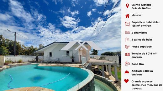 Sainte-Clotilde, Réunionの高級住宅