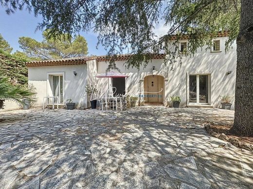 Casa di lusso a Saint-Raphaël, Var