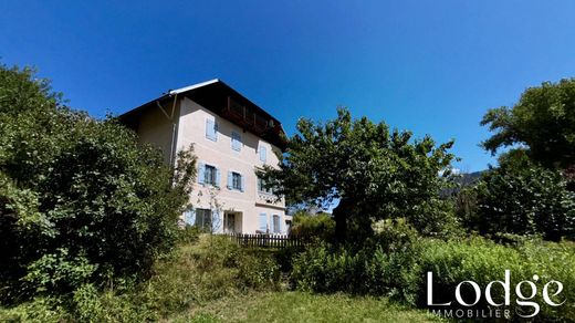 Luxury home in Pelvoux, Hautes-Alpes