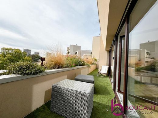 Verrières-le-Buisson, Essonneのアパートメント