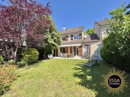 Luxury home in Noisy-le-Roi, Yvelines