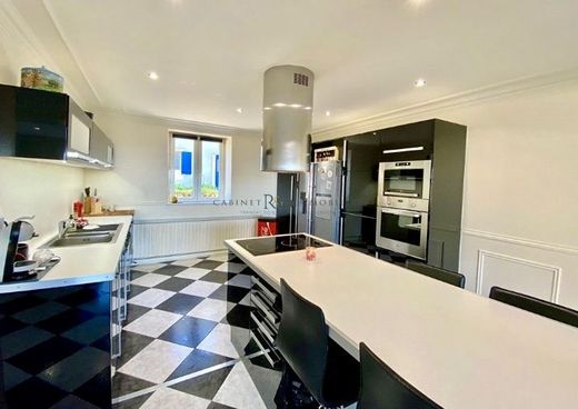 Luxus-Haus in Vany, Moselle