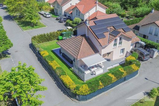 Luxury home in Prévessin-Moëns, Ain