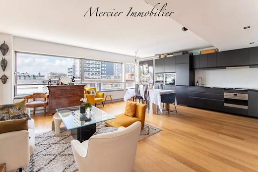 Apartment in Motte-Picquet, Commerce, Necker, Paris