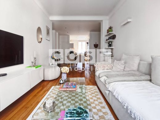 Apartament w Asnières-sur-Seine, Hauts-de-Seine