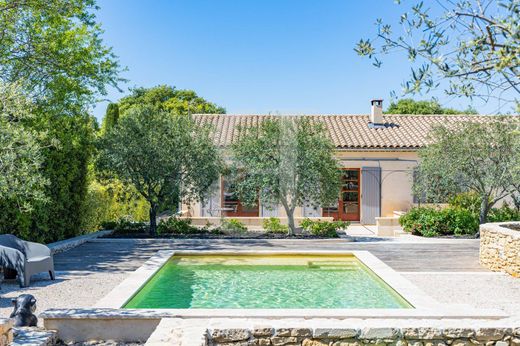 Luxury home in La Roque-sur-Pernes, Vaucluse