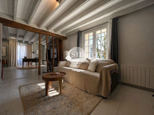 Apartment / Etagenwohnung in Janvry, Essonne
