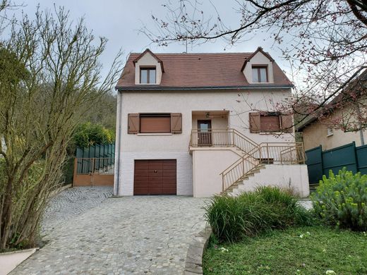 Luxe woning in Auffreville-Brasseuil, Yvelines