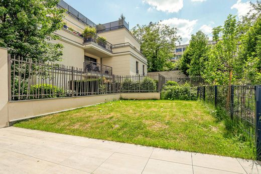 Apartment in Suresnes, Hauts-de-Seine