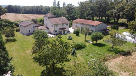 Casa di lusso a Rancon, Haute-Vienne