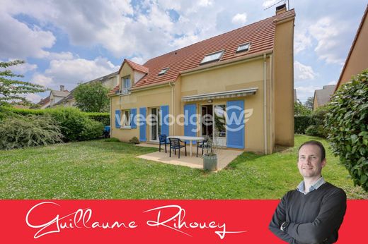 Luxury home in Chatou, Yvelines