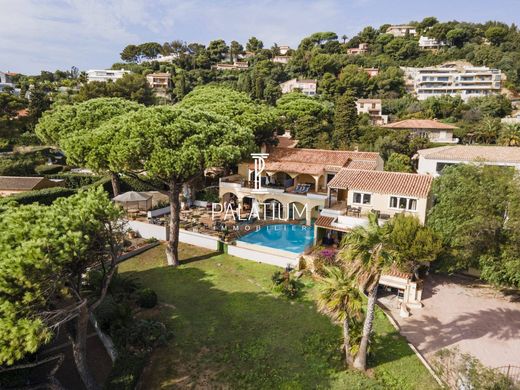 Edificio en Roquebrune-sur-Argens, Var