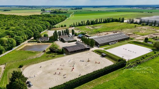 豪宅  Saint-Aubin-sur-Gaillon, Eure
