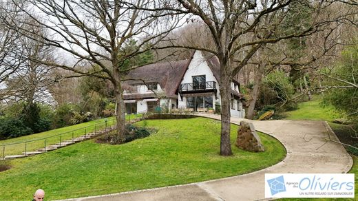 Luxury home in Saint-Rémy-lès-Chevreuse, Yvelines