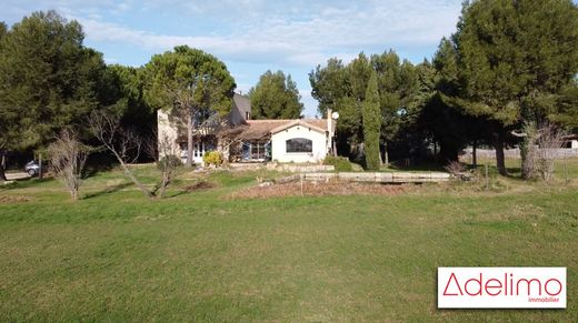 Maussane-les-Alpilles, Bouches-du-Rhôneの高級住宅