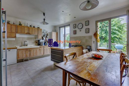 Luxury home in Houilles, Yvelines