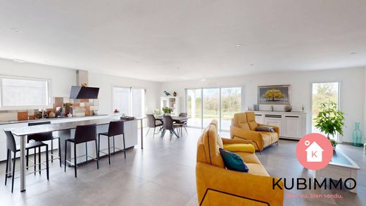 Luxury home in Saint-Vincent-sur-Jard, Vendée