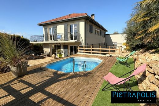 Luksusowy dom w Jassans-Riottier, Ain