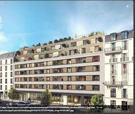 아파트 / Montmartre, Abbesses, Grandes-Carrières, Paris