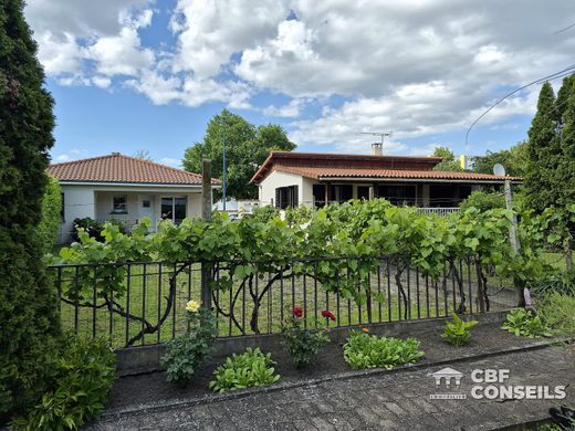 Luxury home in Clermont-Ferrand, Puy-de-Dôme