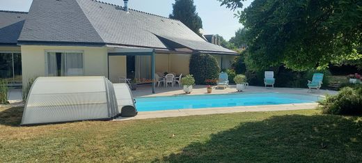 Casa di lusso a Saint-Avé, Morbihan
