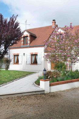 Casa di lusso a Saran, Loiret