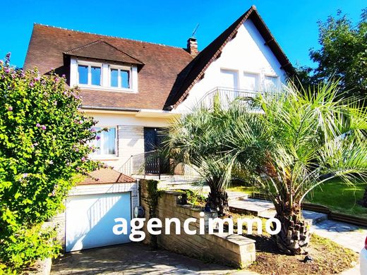 Luxury home in Chennevières-sur-Marne, Val-de-Marne