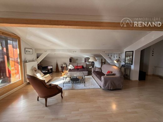 Piso / Apartamento en Les Carrys, Ain