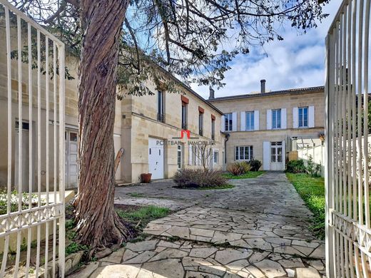 Luxury home in Saint-André-de-Cubzac, Gironde