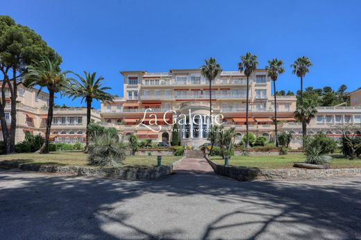 Apartment in Hyères, Var