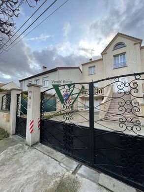 Maison de luxe à Gournay-sur-Marne, Seine-Saint-Denis