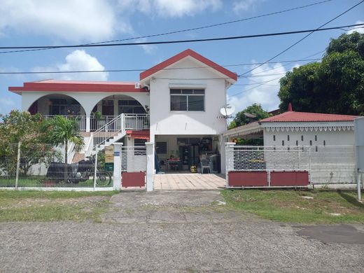 Maison de luxe à Le Lamentin, Martinique