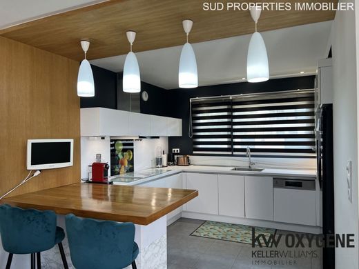 Luxury home in Perpignan, Pyrénées-Orientales