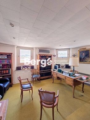Office in Cannes, Alpes-Maritimes