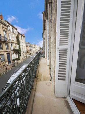 Apartment / Etagenwohnung in Bordeaux, Gironde