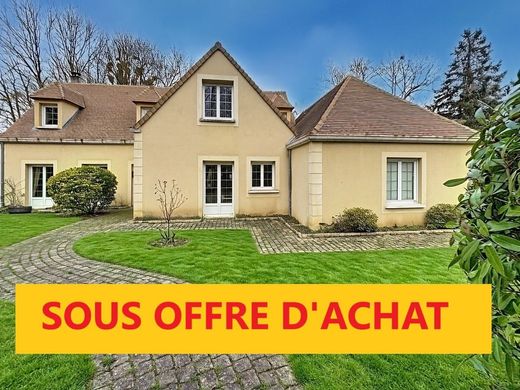 Luxury home in Châteaufort, Yvelines