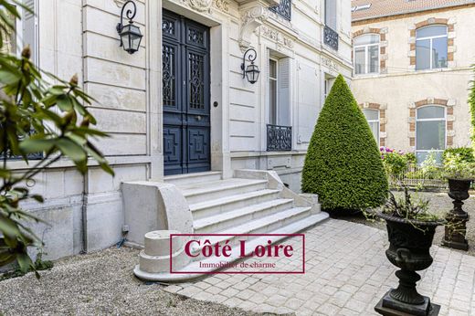 Luxury home in Orléans, Loiret