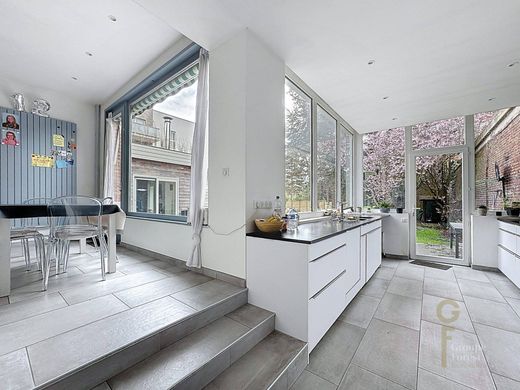 Luxury home in Sainghin-en-Mélantois, North