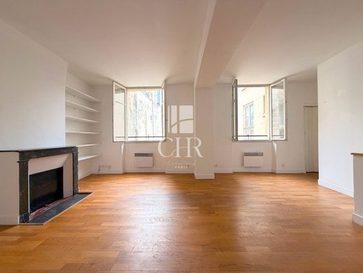 Apartment in Canal Saint Martin, Château d’Eau, Porte Saint-Denis, Paris