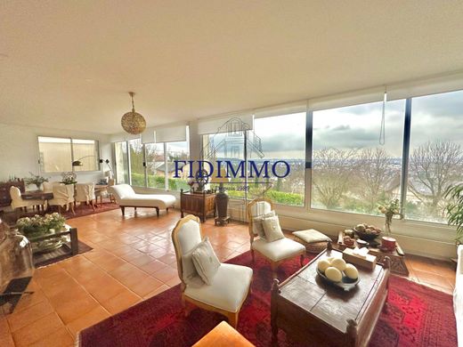 ‏בתי יוקרה ב  Chennevières-sur-Marne, Val-de-Marne