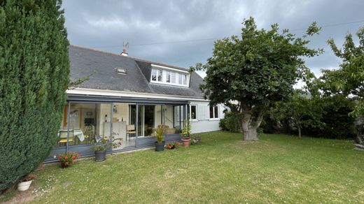 Casa di lusso a Saint-Lunaire, Ille-et-Vilaine
