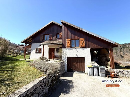 Lüks ev Les Hôpitaux-Neufs, Doubs
