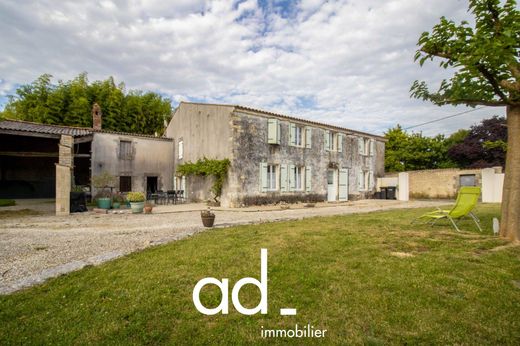 Casa de luxo - Vérines, Charente-Maritime
